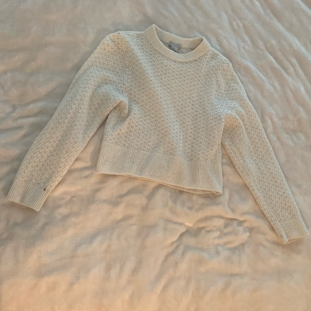 Cream knit pullover